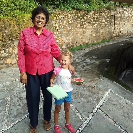 Evergreen Kandy Bagian luar foto