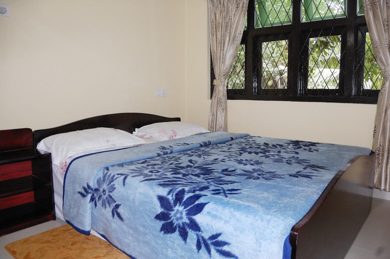 Evergreen Kandy Bagian luar foto