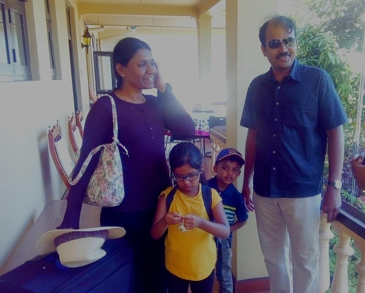 Evergreen Kandy Bagian luar foto